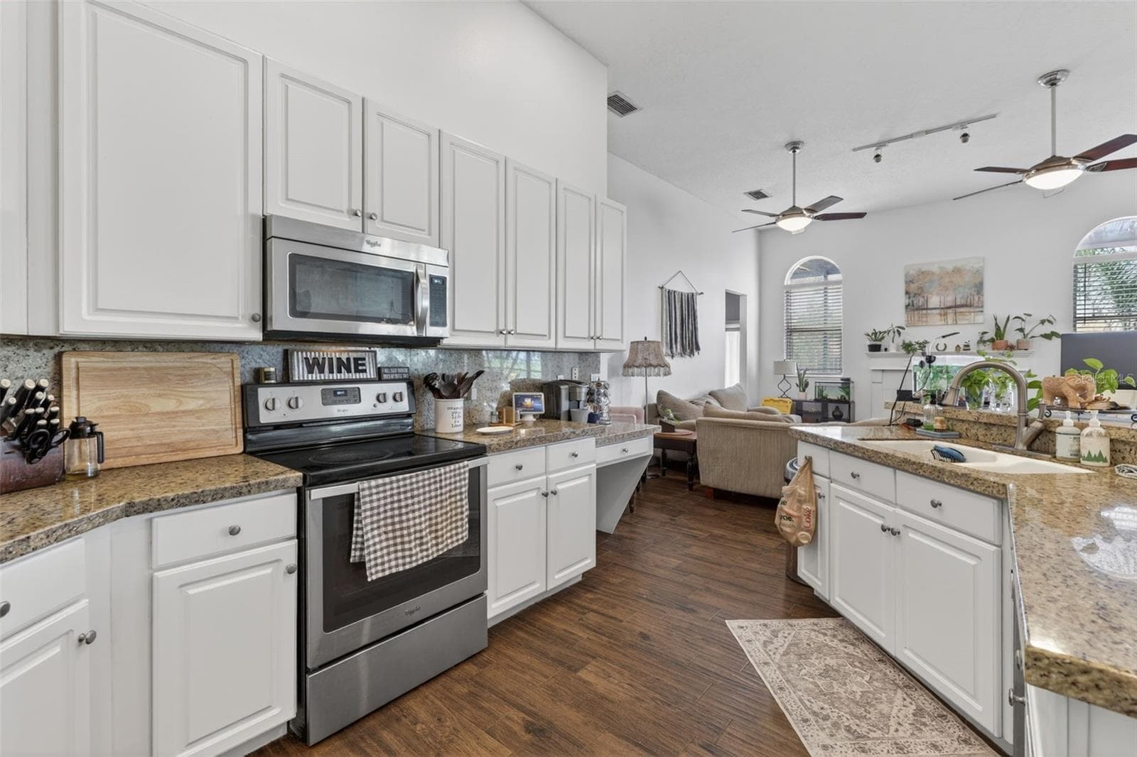 Single Family Residence at 4552 LAKE CALABAY DR, ORLANDO, photo 25 of 82