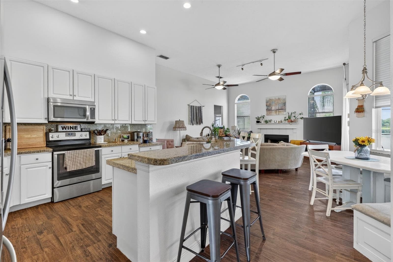 Single Family Residence at 4552 LAKE CALABAY DR, ORLANDO, photo 28 of 82