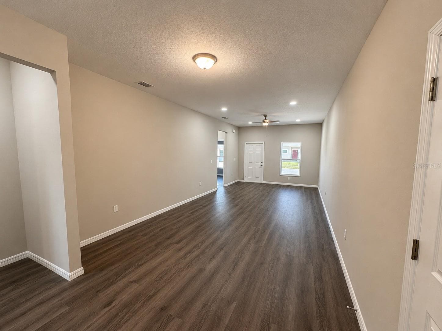 Single Family Residence at 5012 FINDERS CT, TAMPA, photo 5 of 24
