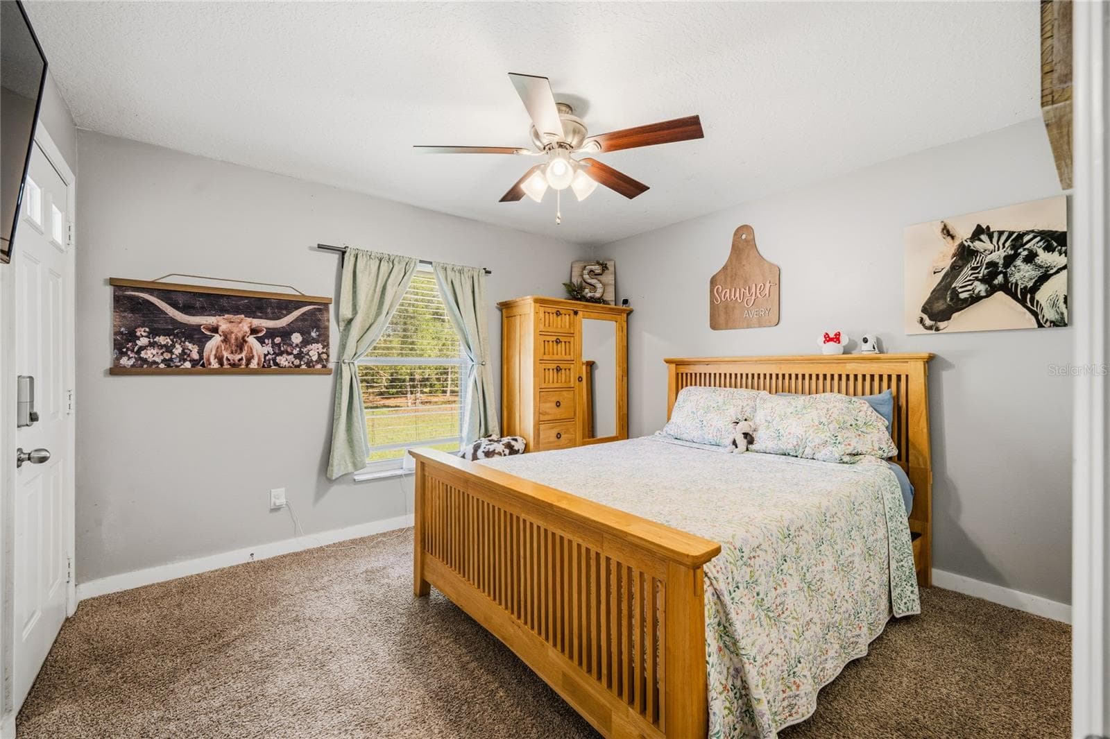 Bedroom 3 with Private Access - 135 LINDA SUE DR, LAKE HELEN