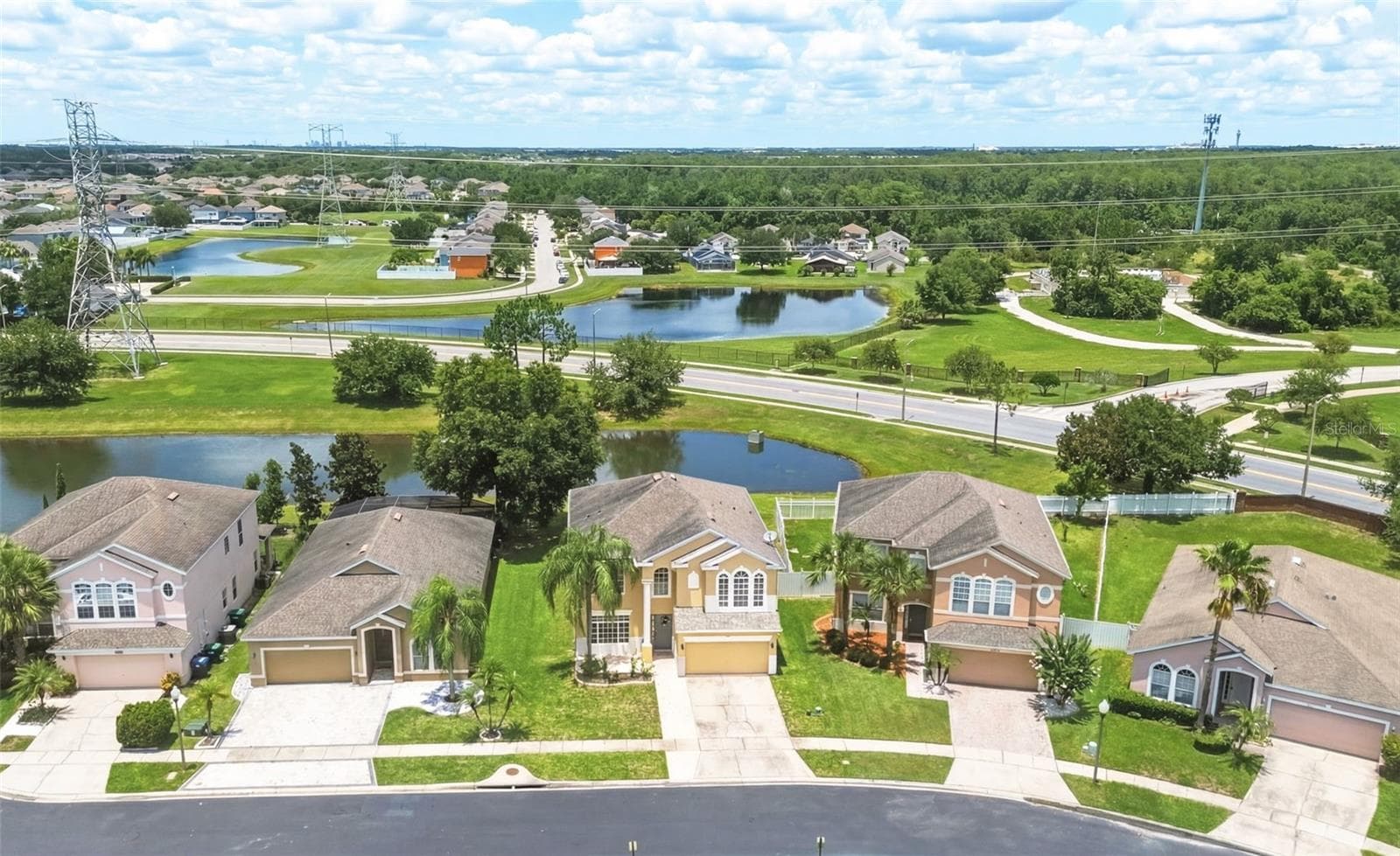 Single Family Residence at 1518 SUN MEADOW DR, ORLANDO, photo 4 of 64