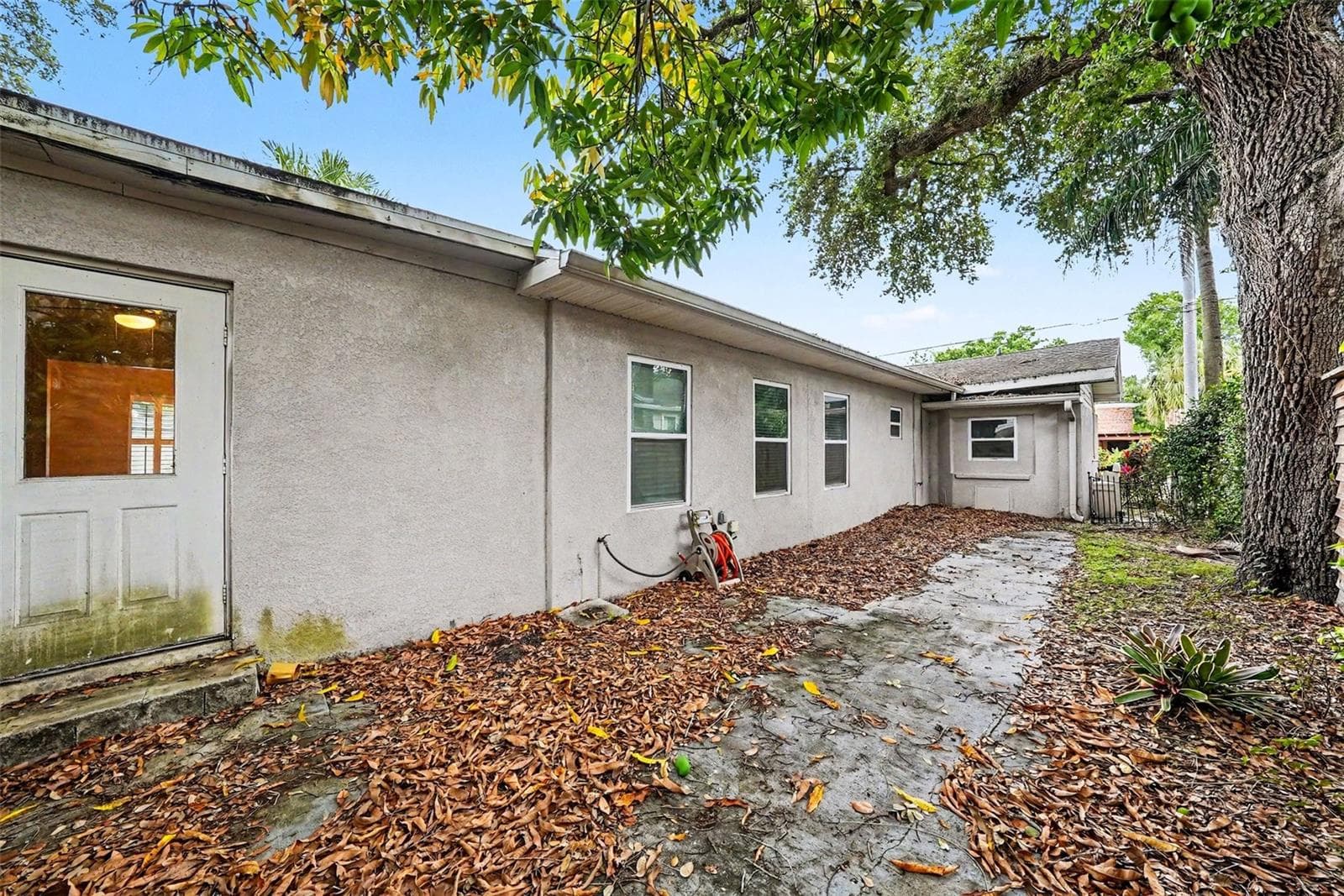 Single Family Residence at 4809 N HIGHLAND AVE, TAMPA, photo 26 of 28