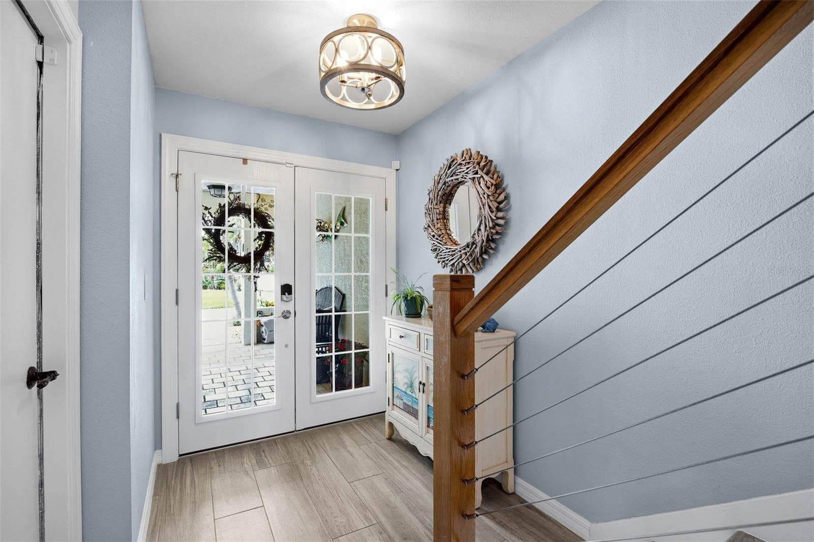 Looking back towards the front door. - 2395 HANOVER DR, DUNEDIN
