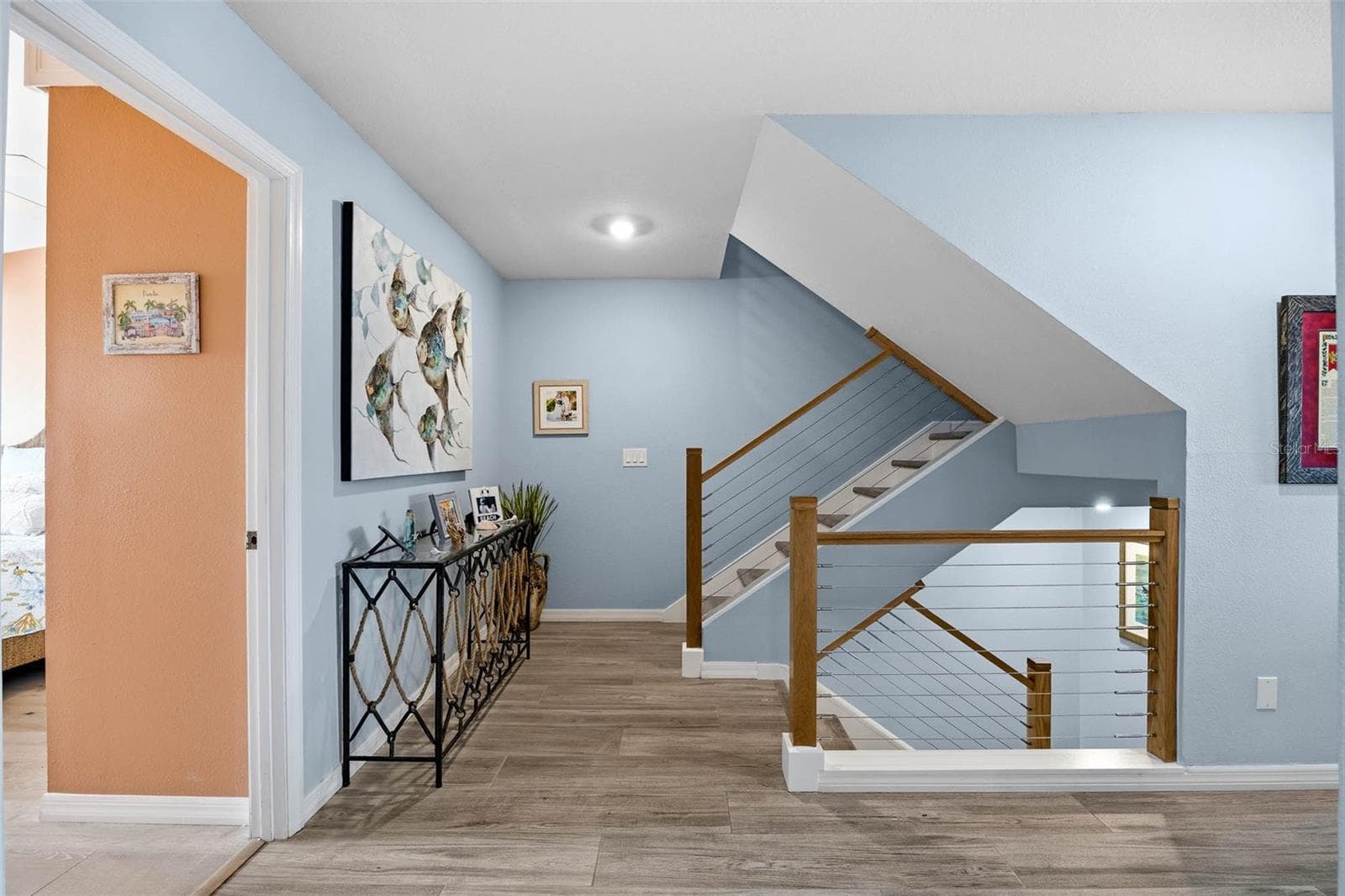 Alternative view of main floor landing area - 2395 HANOVER DR, DUNEDIN