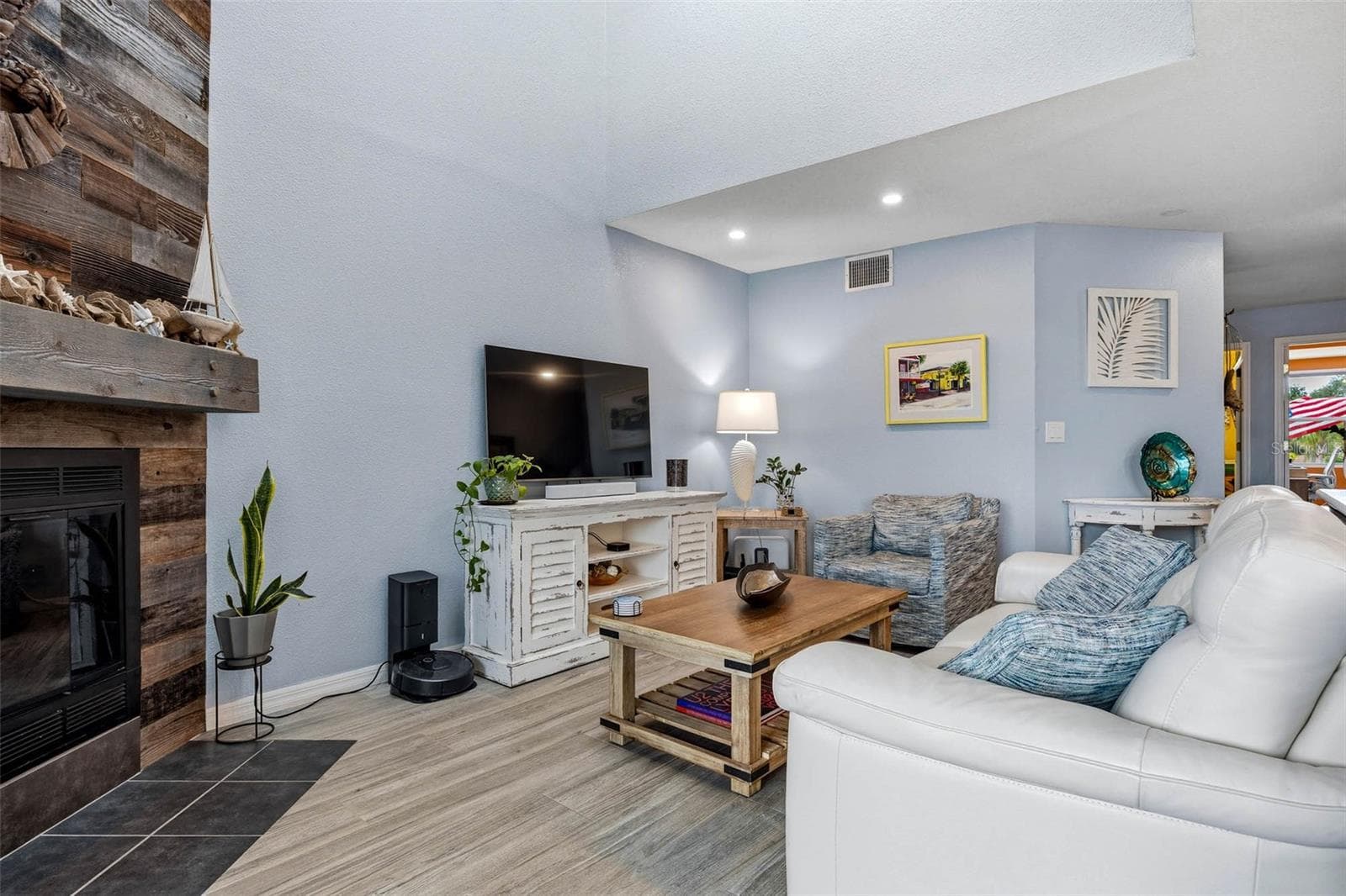 Alternative view of main floor Living Room - 2395 HANOVER DR, DUNEDIN