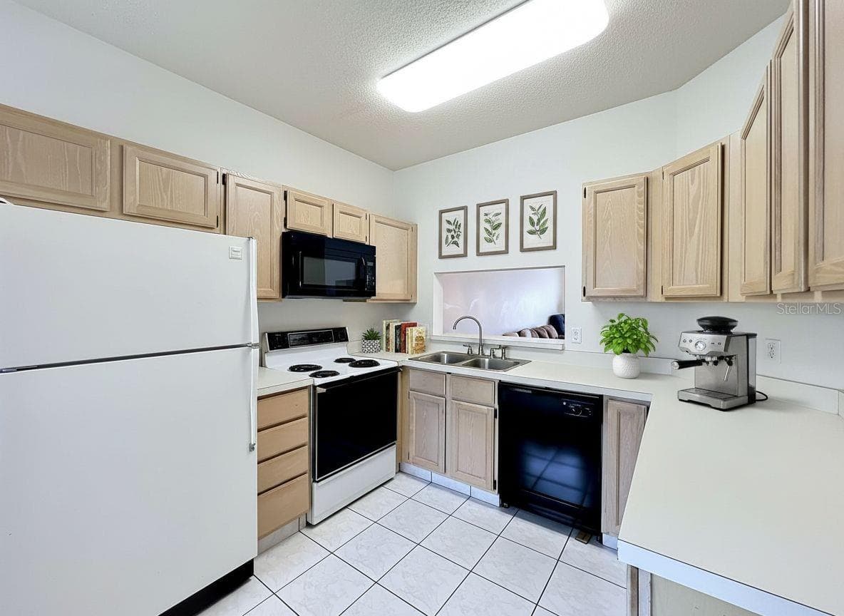 Kitchen - 3022 COTTAGE GROVE CT #1807, ORLANDO