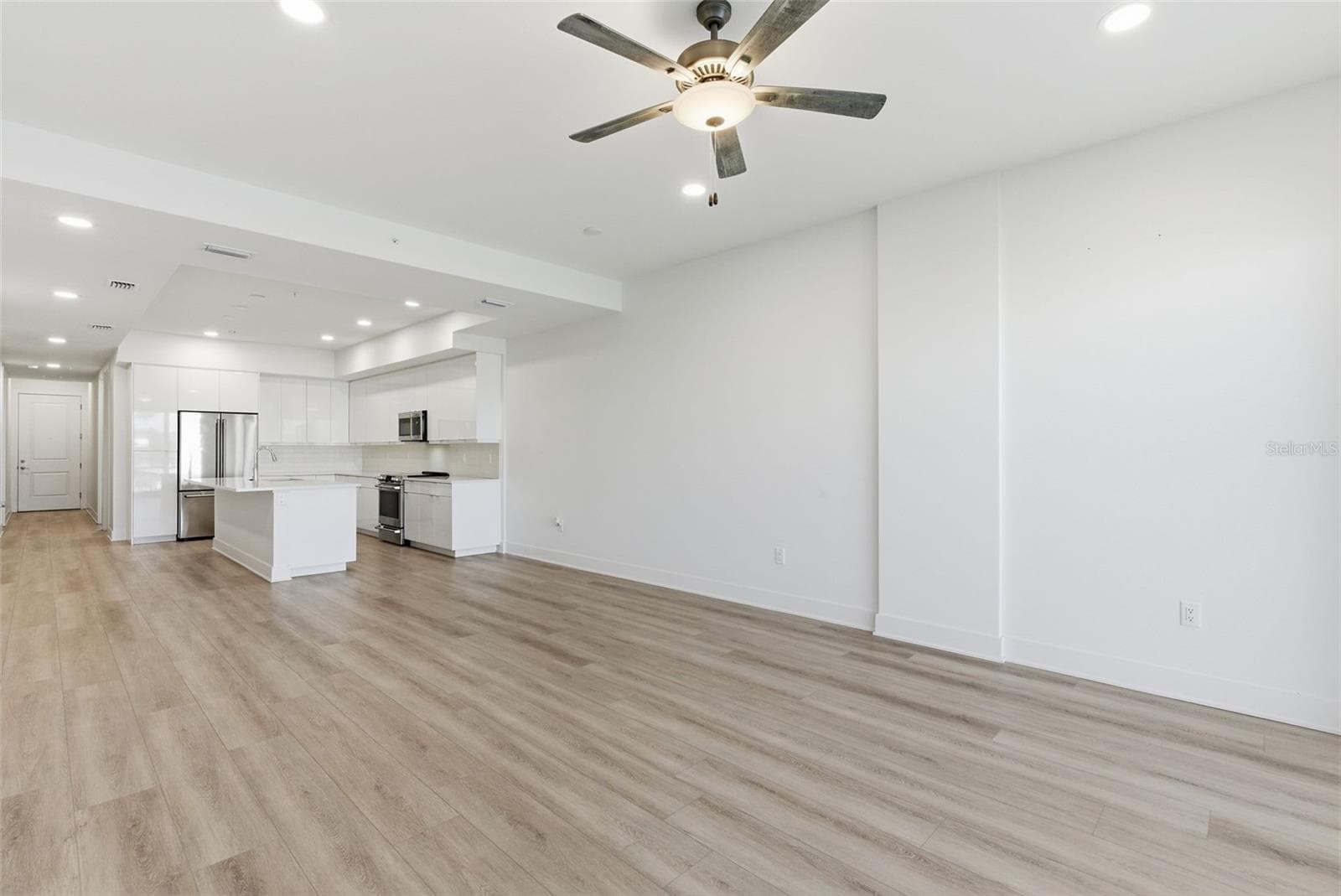 Condominium at 400 150TH AVE #205, MADEIRA BEACH, photo 17 of 67