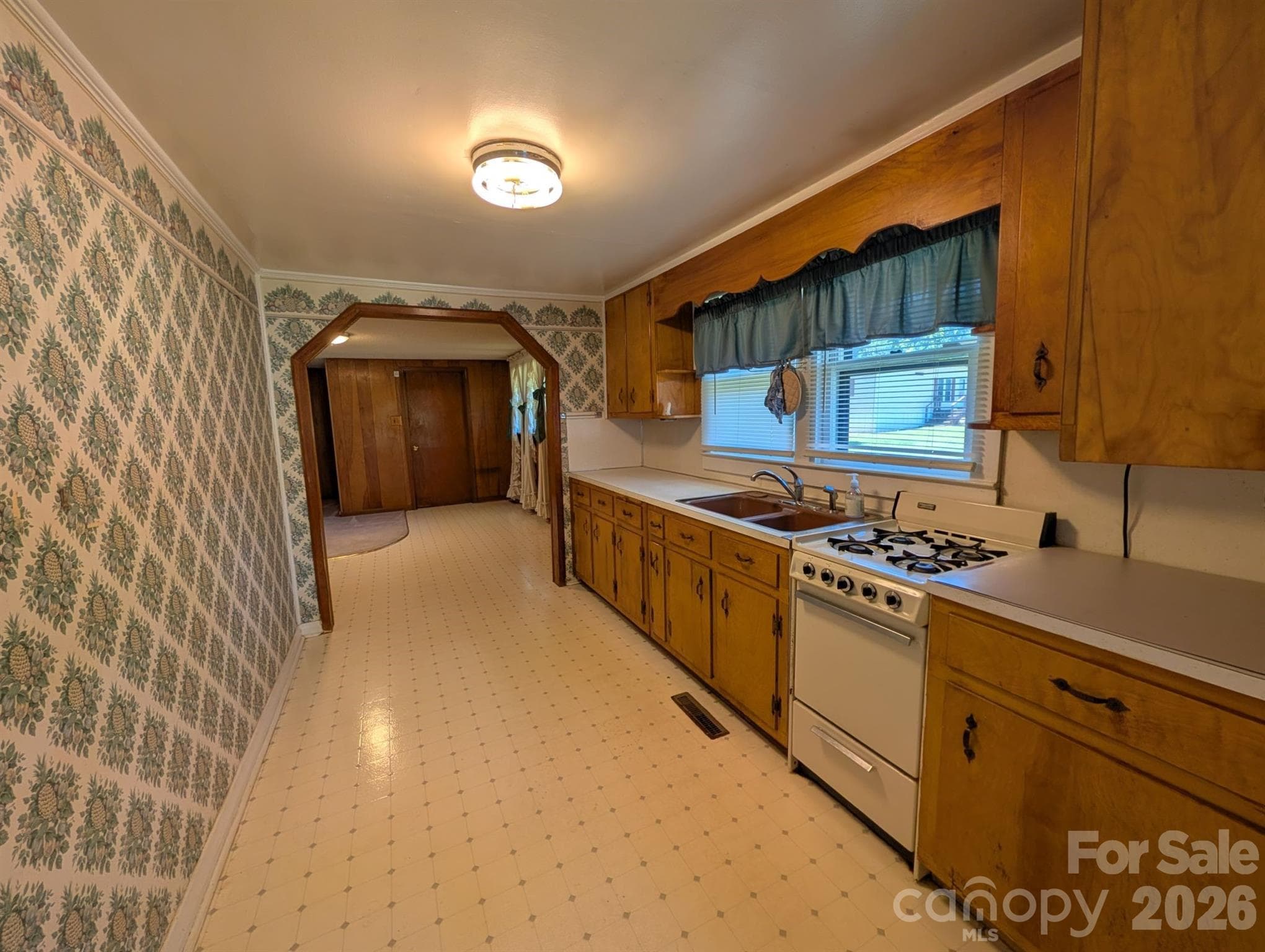 Single Family Residence at 4053 Roddey Road, Catawba, photo 13 of 55