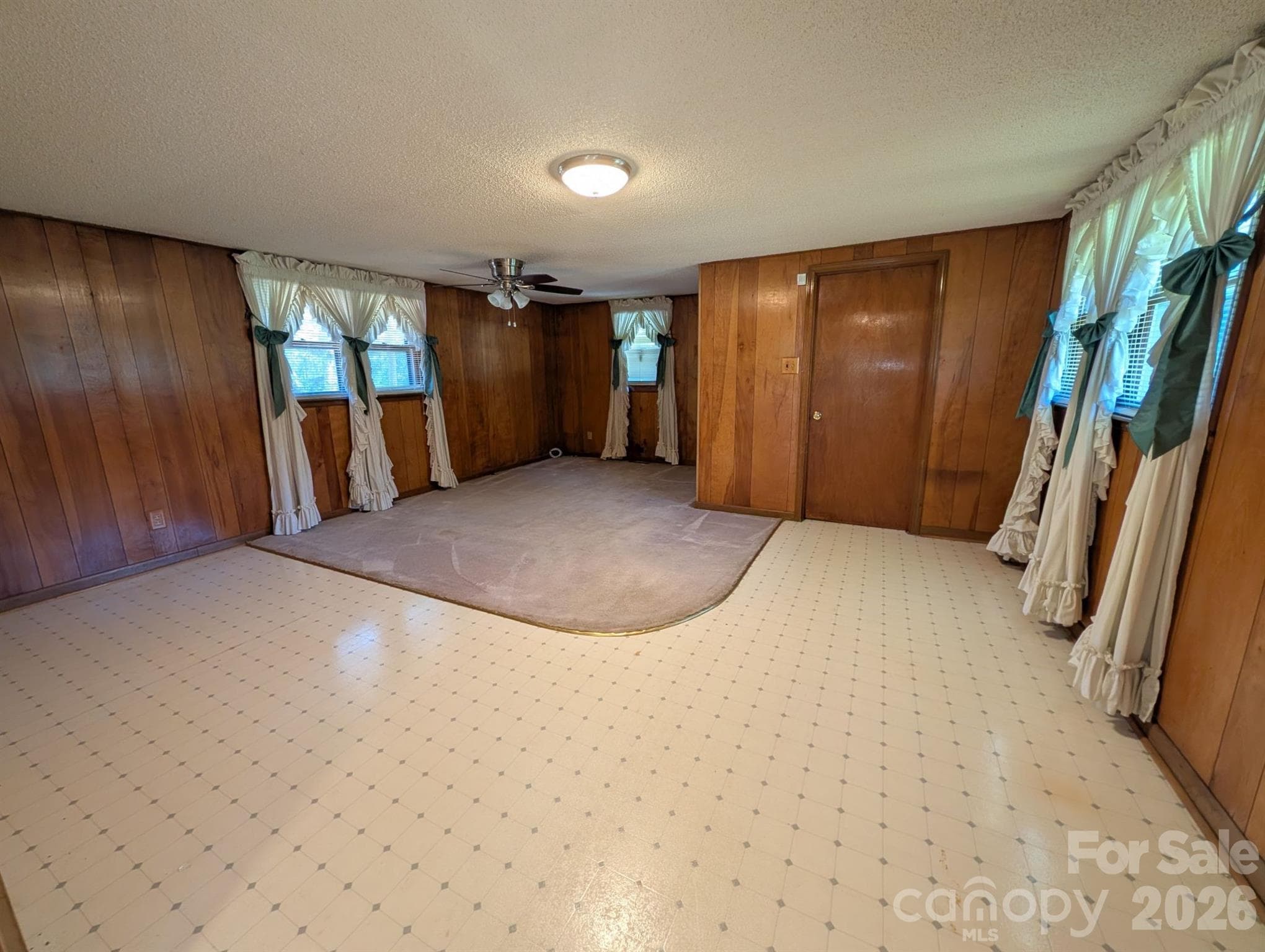 Single Family Residence at 4053 Roddey Road, Catawba, photo 16 of 55