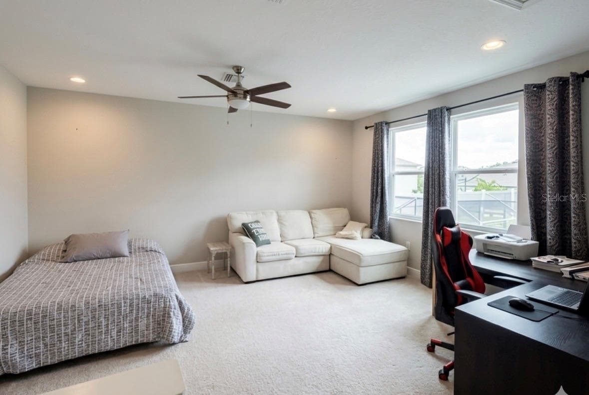 Loft could be 6th bedroom - 12571 NIGHT VIEW DR, SARASOTA