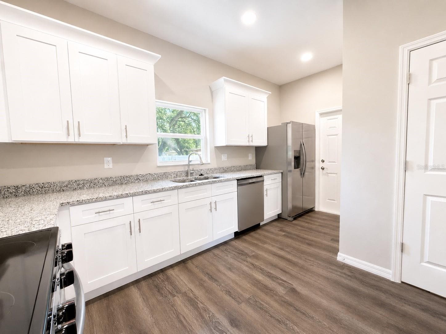 Single Family Residence at 5028 FINDERS CT, TAMPA, photo 6 of 26