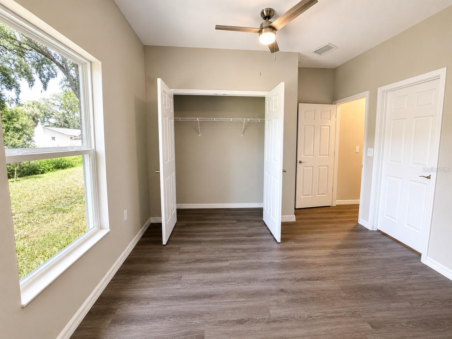 Single Family Residence at 5028 FINDERS CT, TAMPA, photo 11 of 26