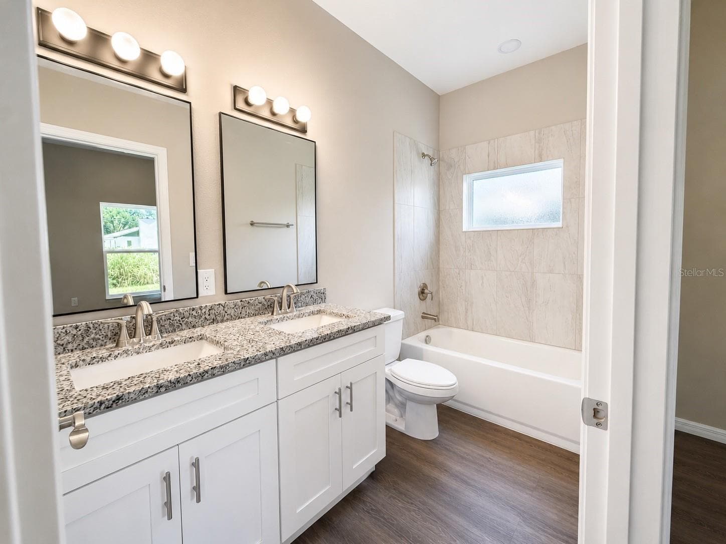 Single Family Residence at 5028 FINDERS CT, TAMPA, photo 14 of 26