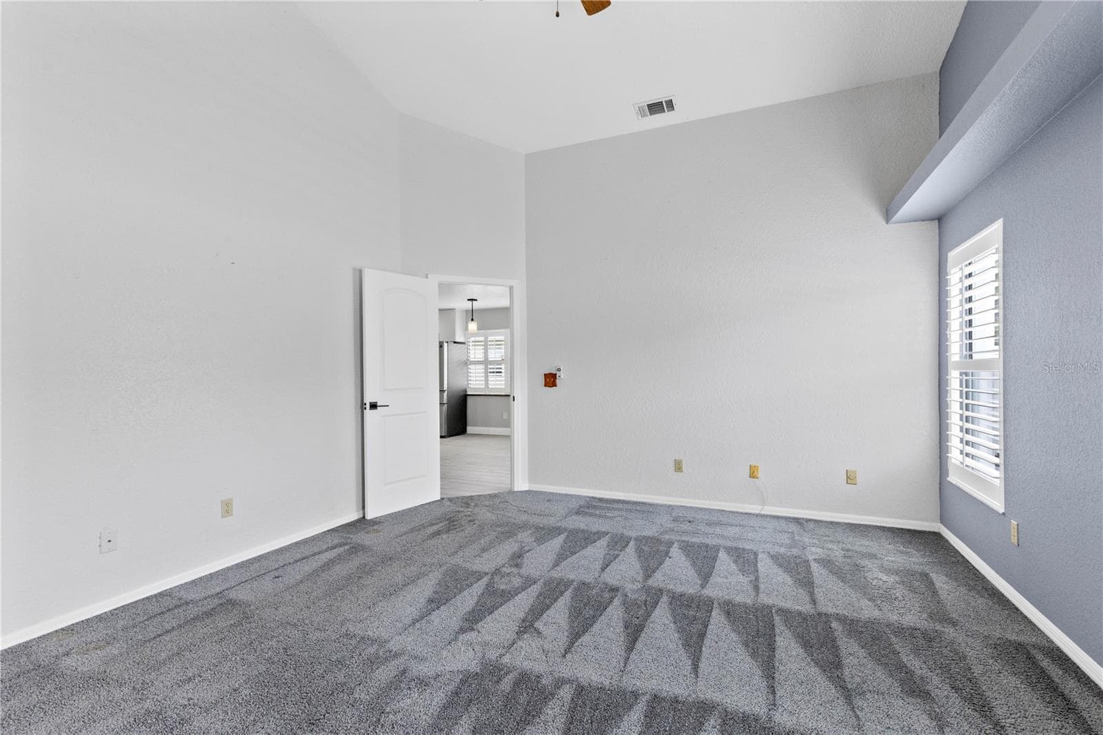 Primary suite - 10057 SANDBAR ST, ORLANDO