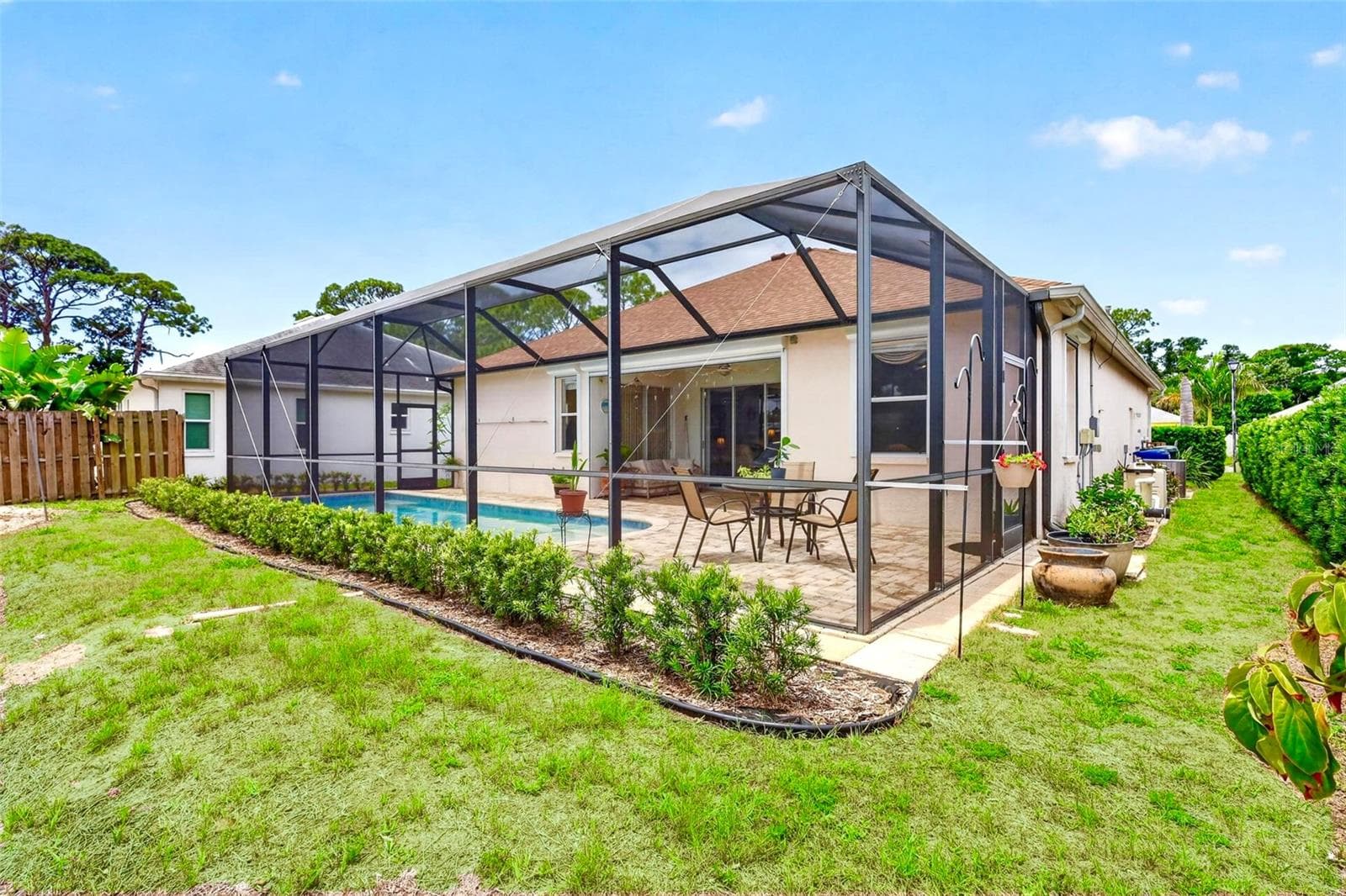 Single Family Residence at 5425 MATTHEW CT, SARASOTA, photo 12 of 83