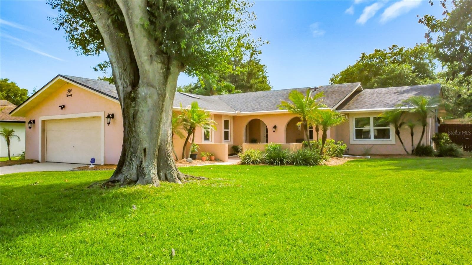 Single Family Residence at 5020 THE OAKS CIR, ORLANDO, photo 2 of 53