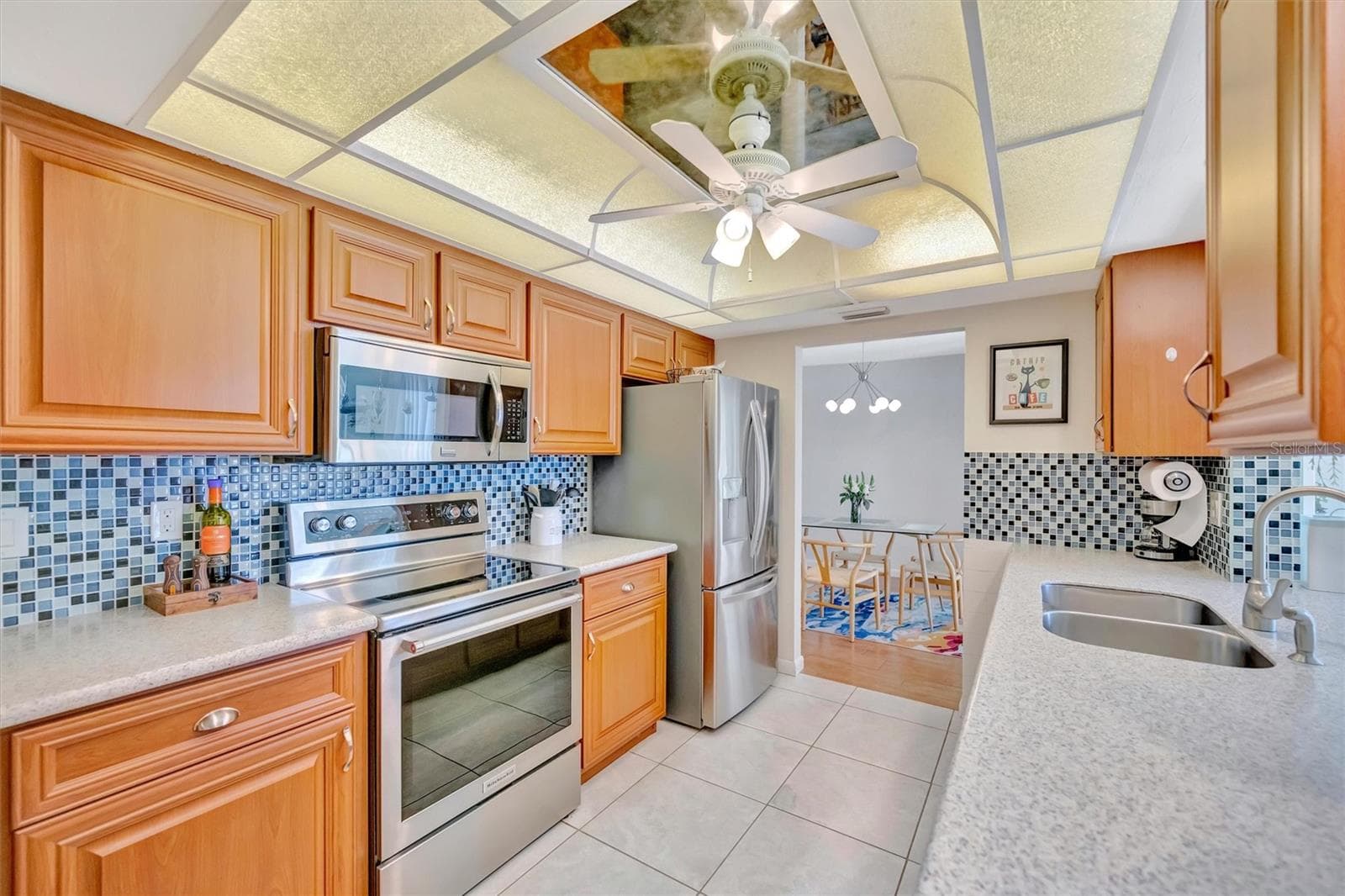Single Family Residence at 5729 AUGUSTA CIR, SARASOTA, photo 15 of 75