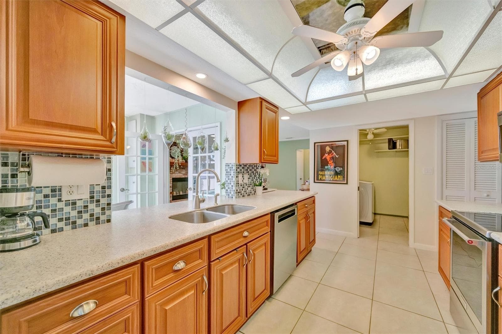 Single Family Residence at 5729 AUGUSTA CIR, SARASOTA, photo 19 of 75