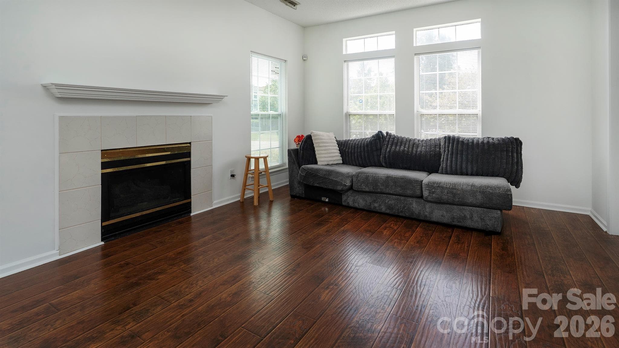 Single Family Residence at 11807 Song Sparrow Lane, Charlotte, photo 5 of 26
