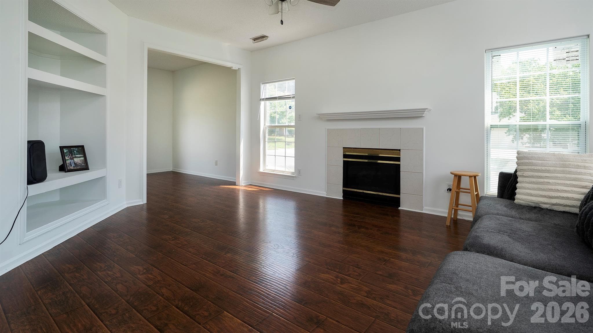 Single Family Residence at 11807 Song Sparrow Lane, Charlotte, photo 7 of 26