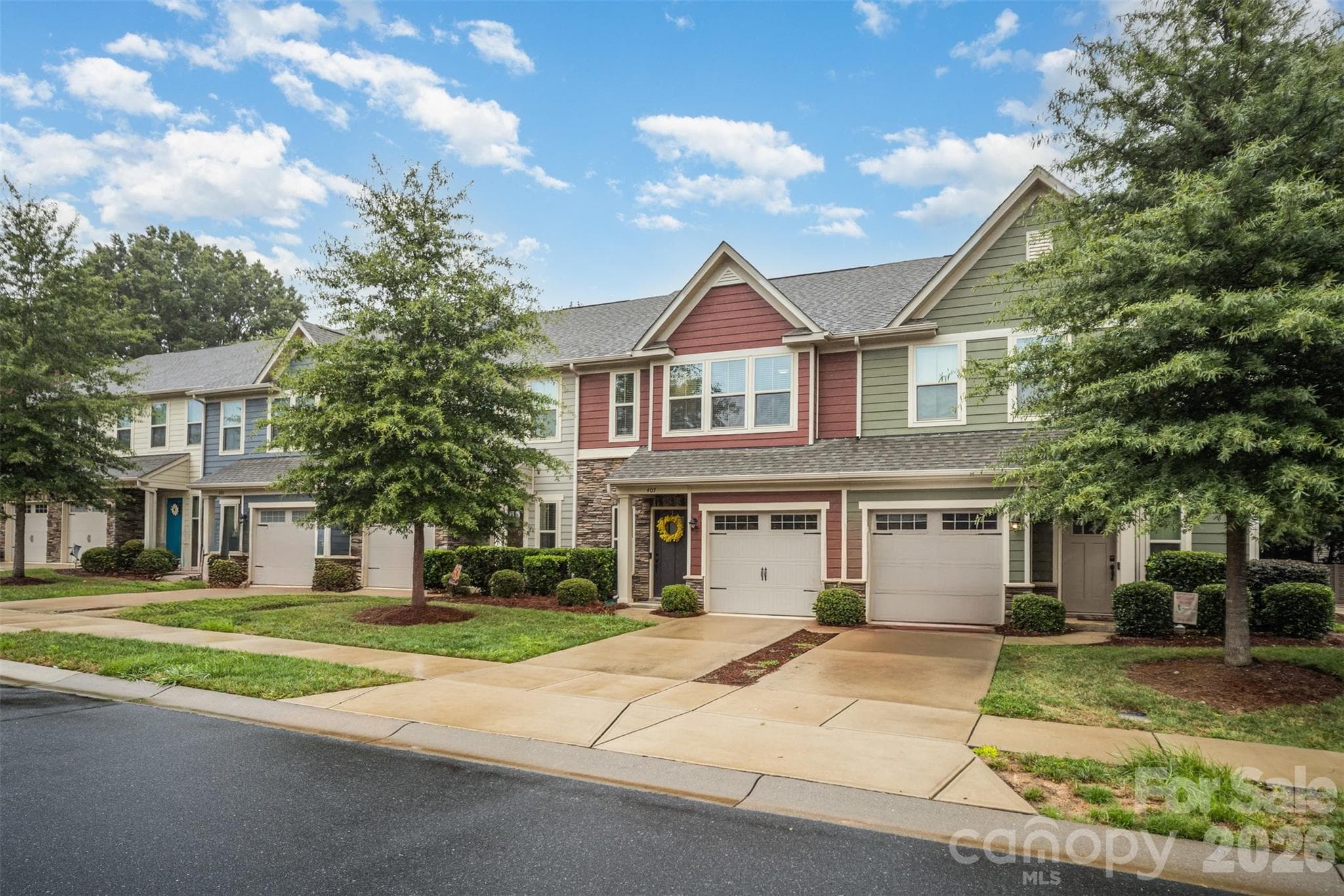 Townhouse at Matthews, photo 2 of 33