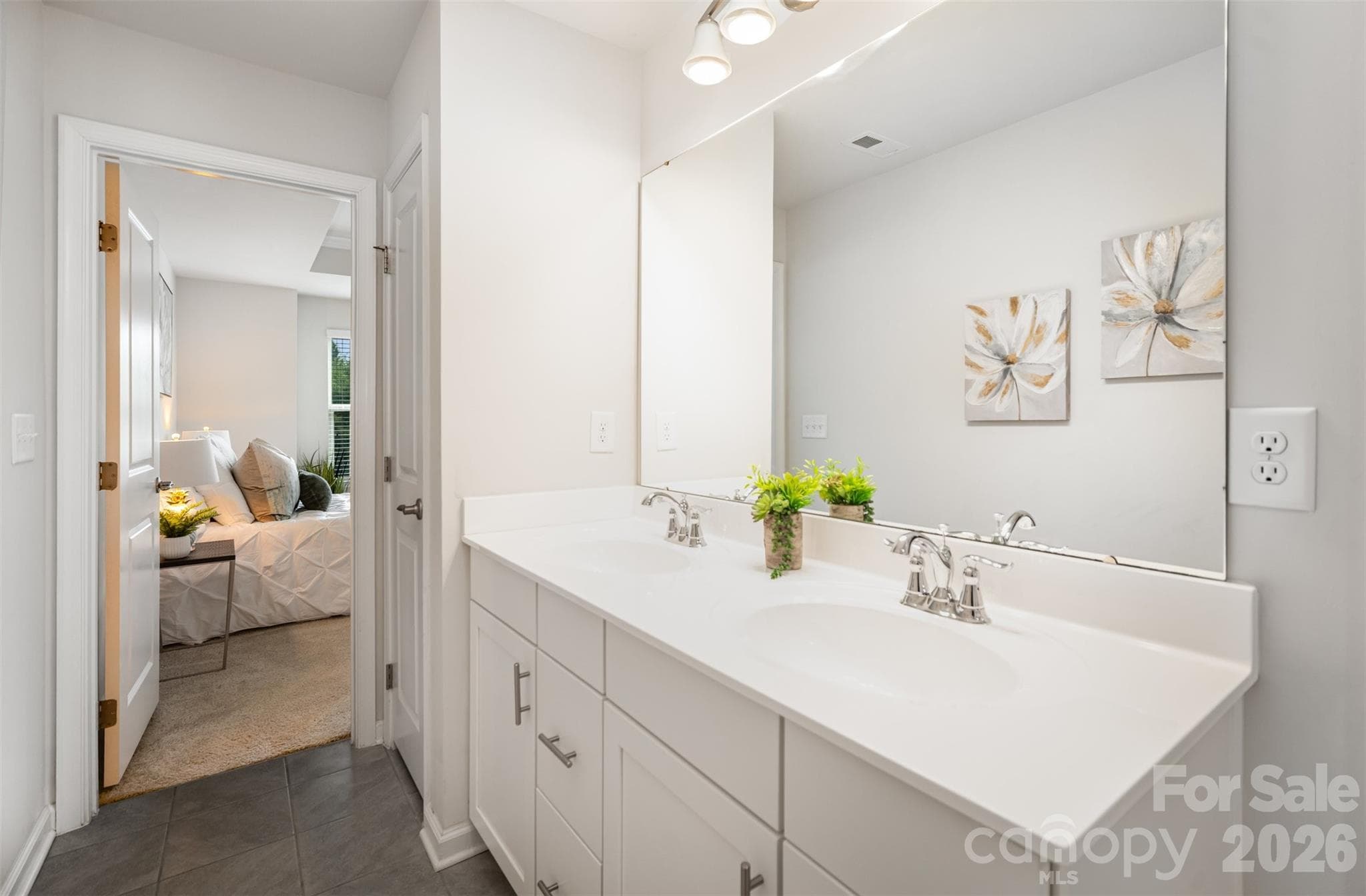 Townhouse at Matthews, photo 19 of 33