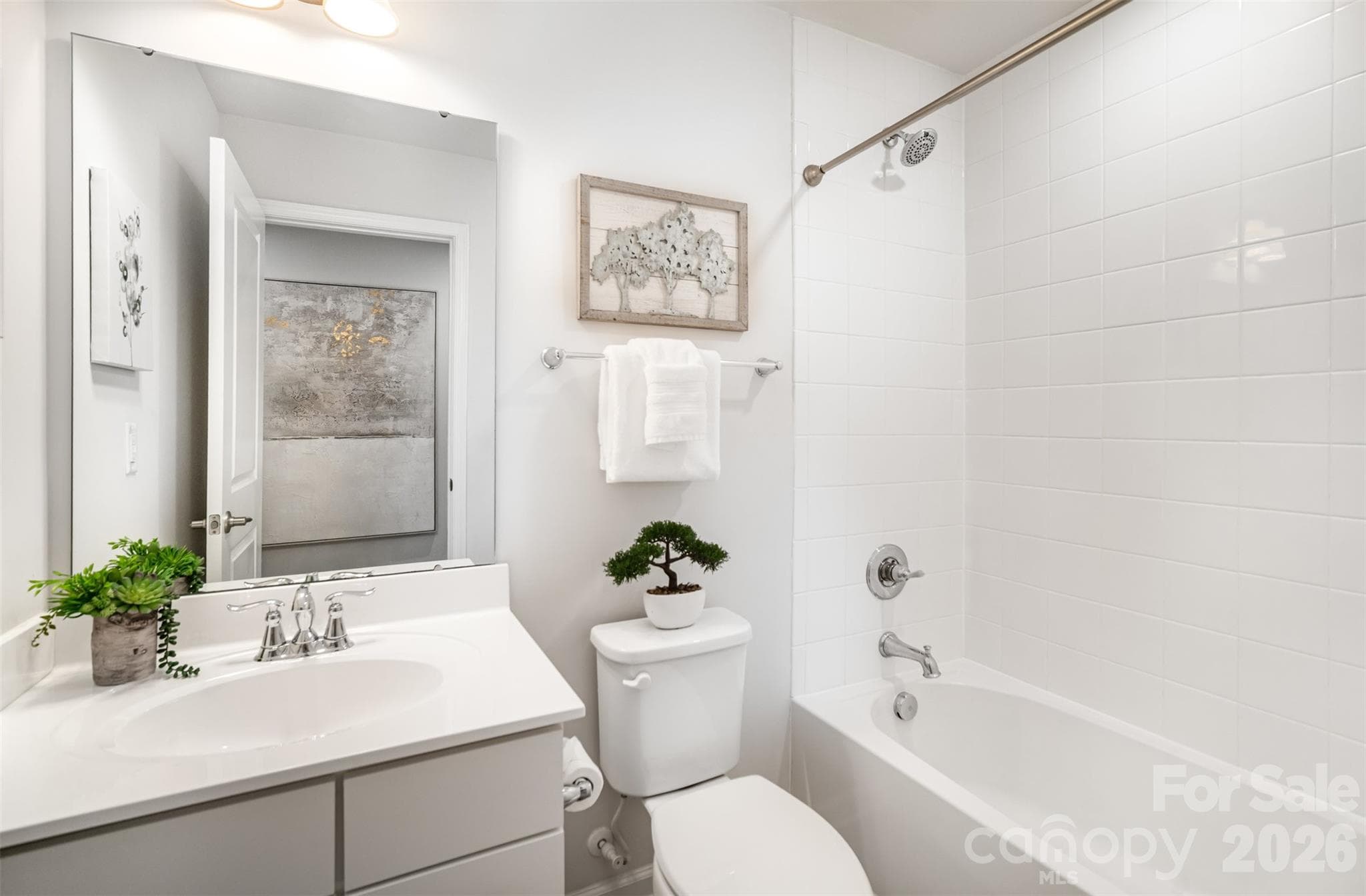Townhouse at Matthews, photo 24 of 33