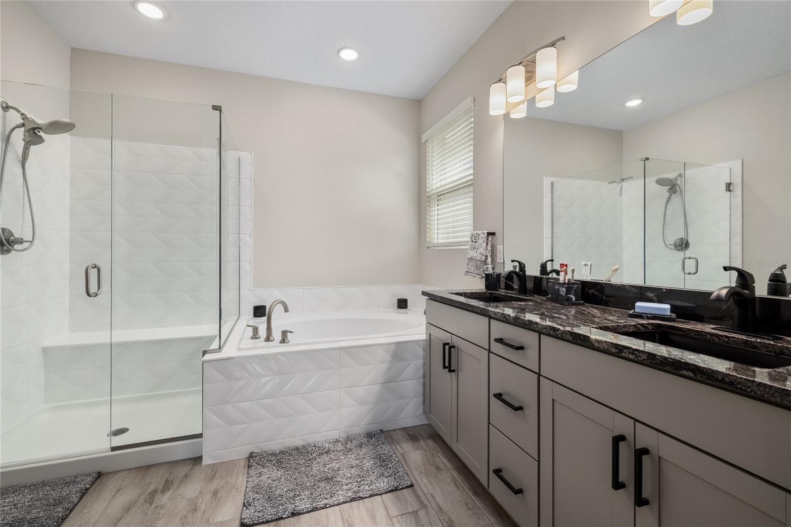 Master Bathroom - 1060 RIVER OTTER WAY, DELAND