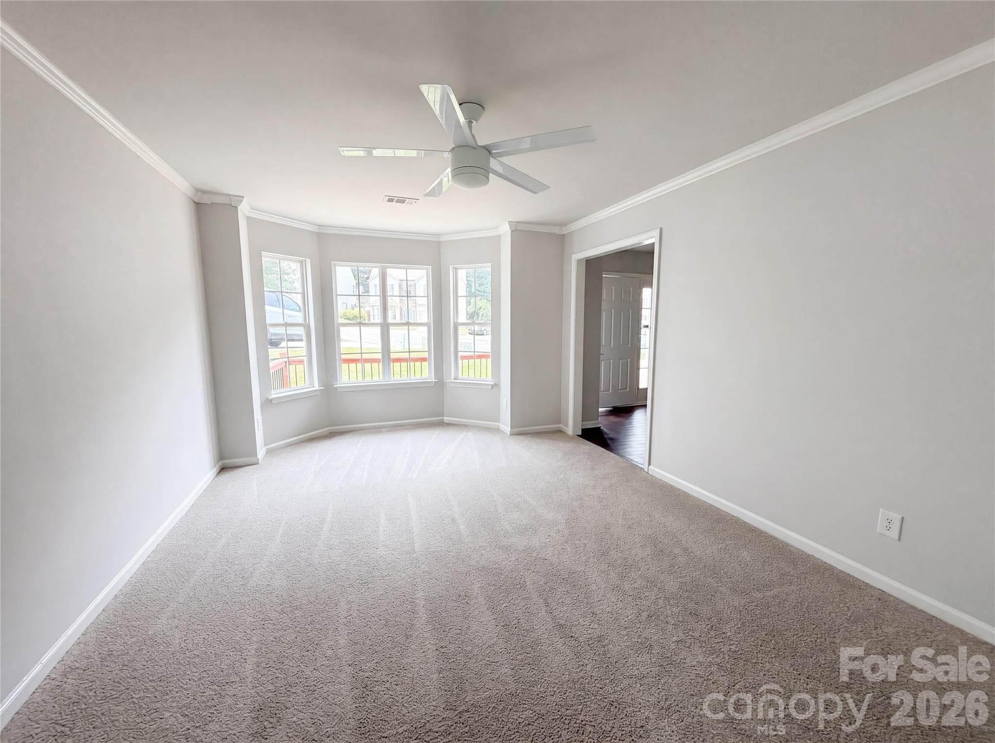 Single Family Residence at 4024 Fifendrum Lane, Charlotte, photo 10 of 21