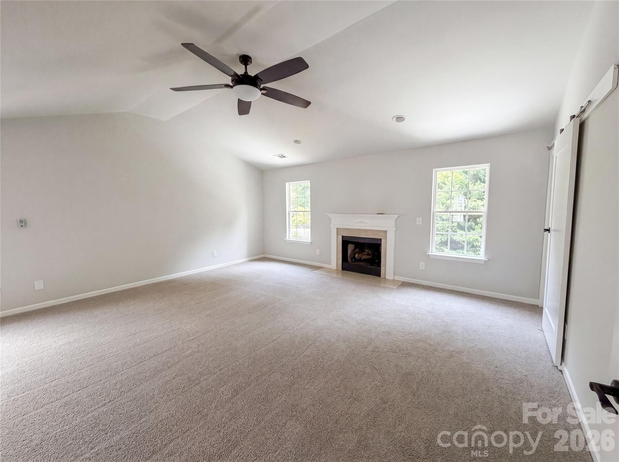 Single Family Residence at 4024 Fifendrum Lane, Charlotte, photo 11 of 21