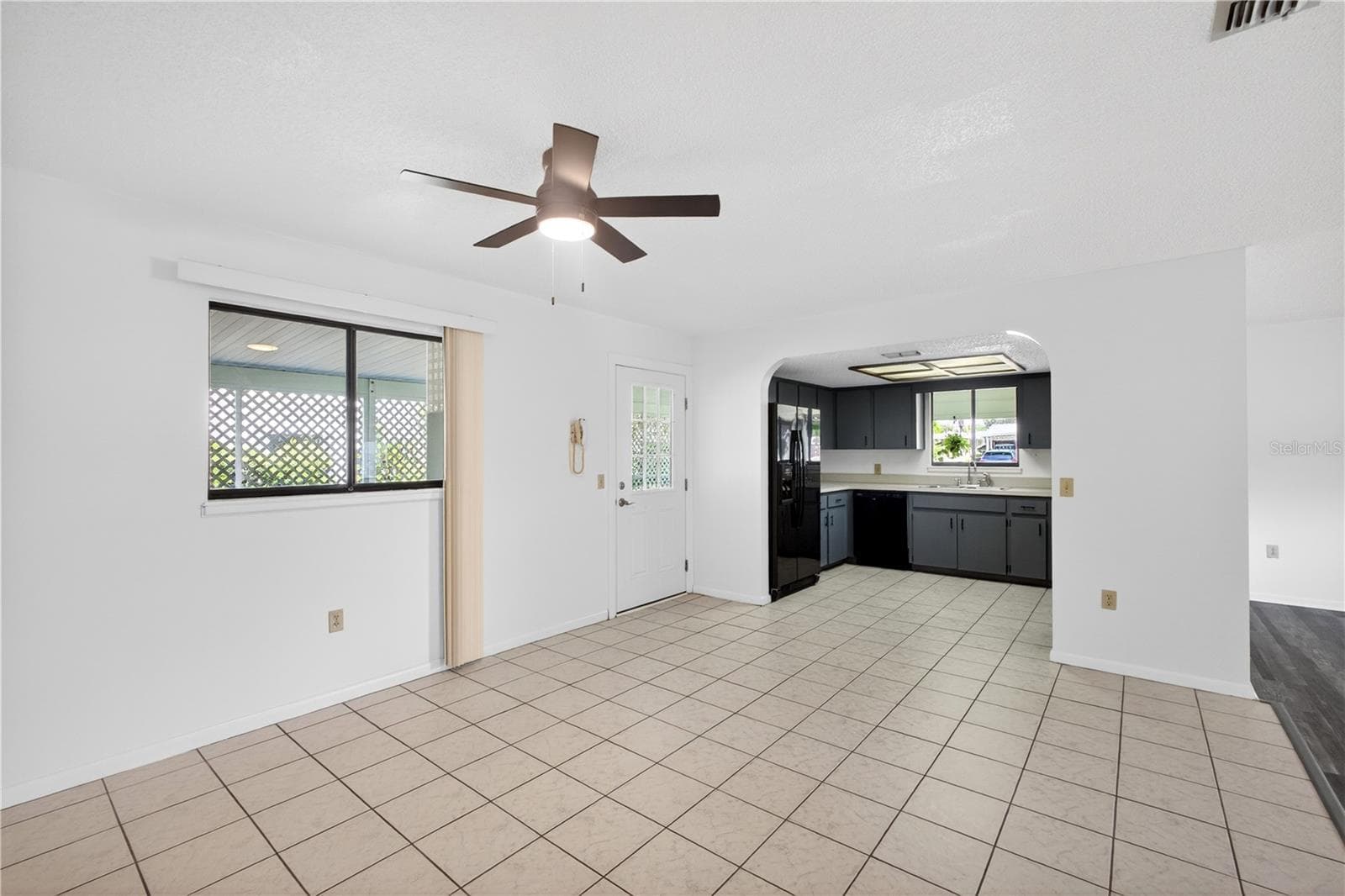 Dining Room - 8972 SW 103RD LN, OCALA