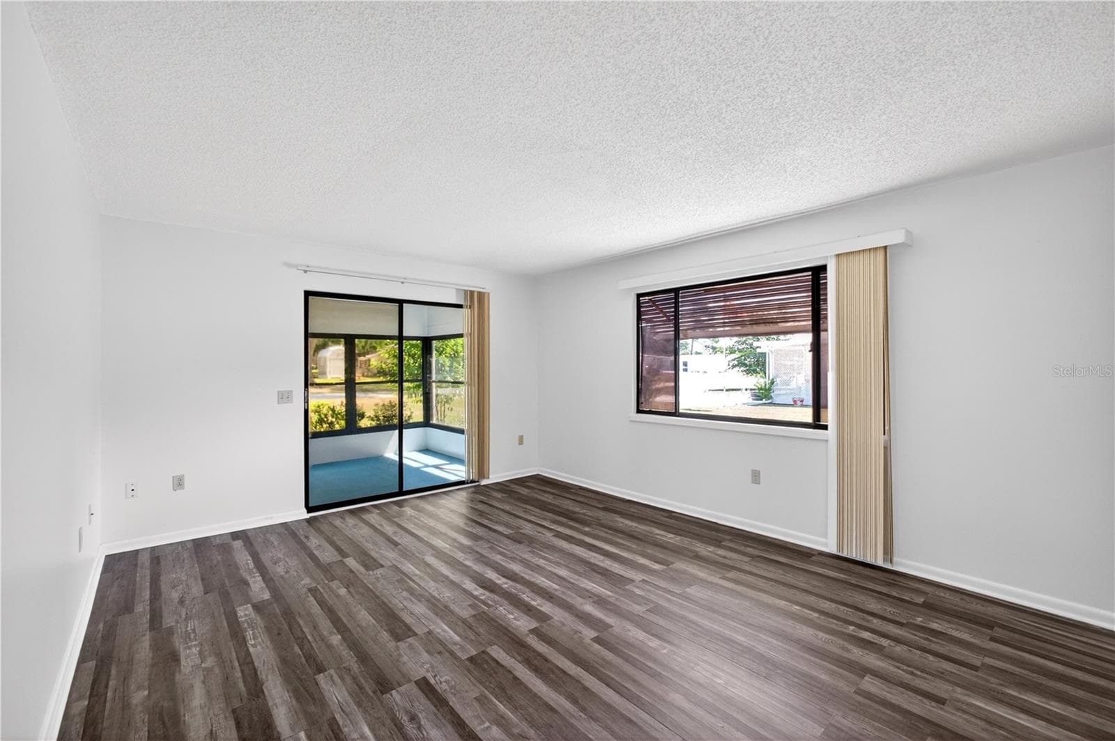 Living Room - 8972 SW 103RD LN, OCALA