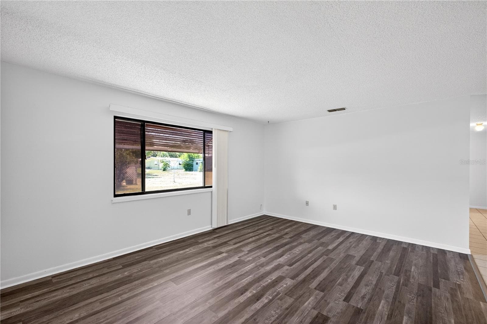 Living Room - 8972 SW 103RD LN, OCALA