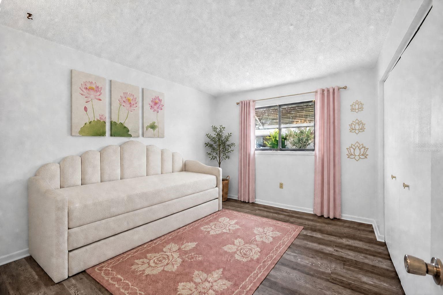 Guest Bedroom Virtually Staged - 8972 SW 103RD LN, OCALA