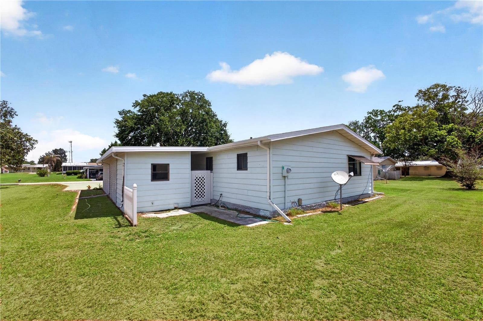 Back of House - 8972 SW 103RD LN, OCALA