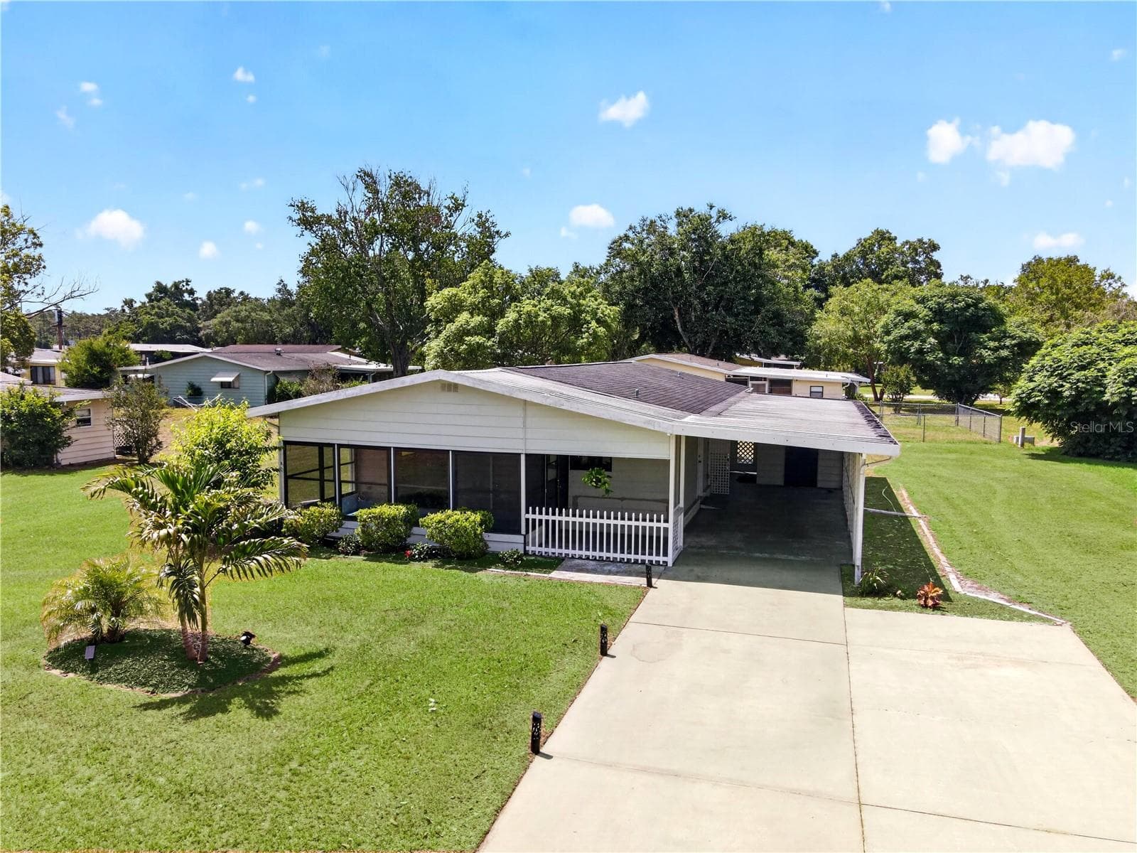Single Family Residence at 8972 SW 103RD LN, OCALA, photo 2 of 46