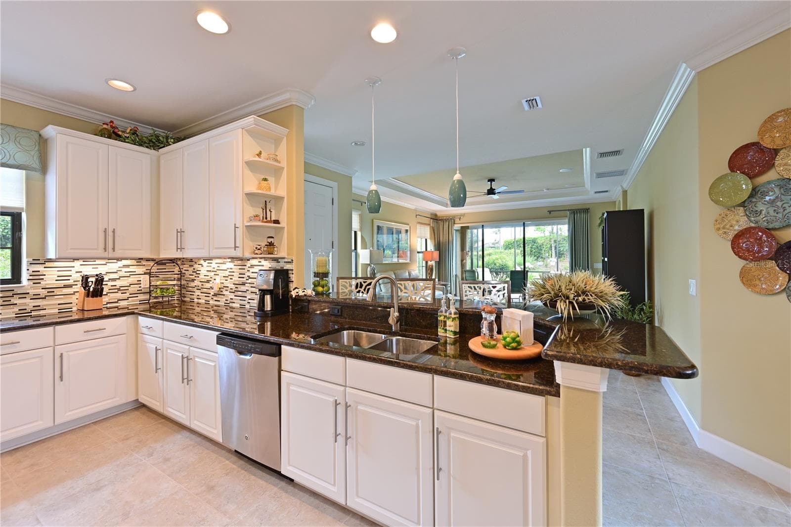 Single Family Residence at 5007 SERATA DR, BRADENTON, photo 12 of 62