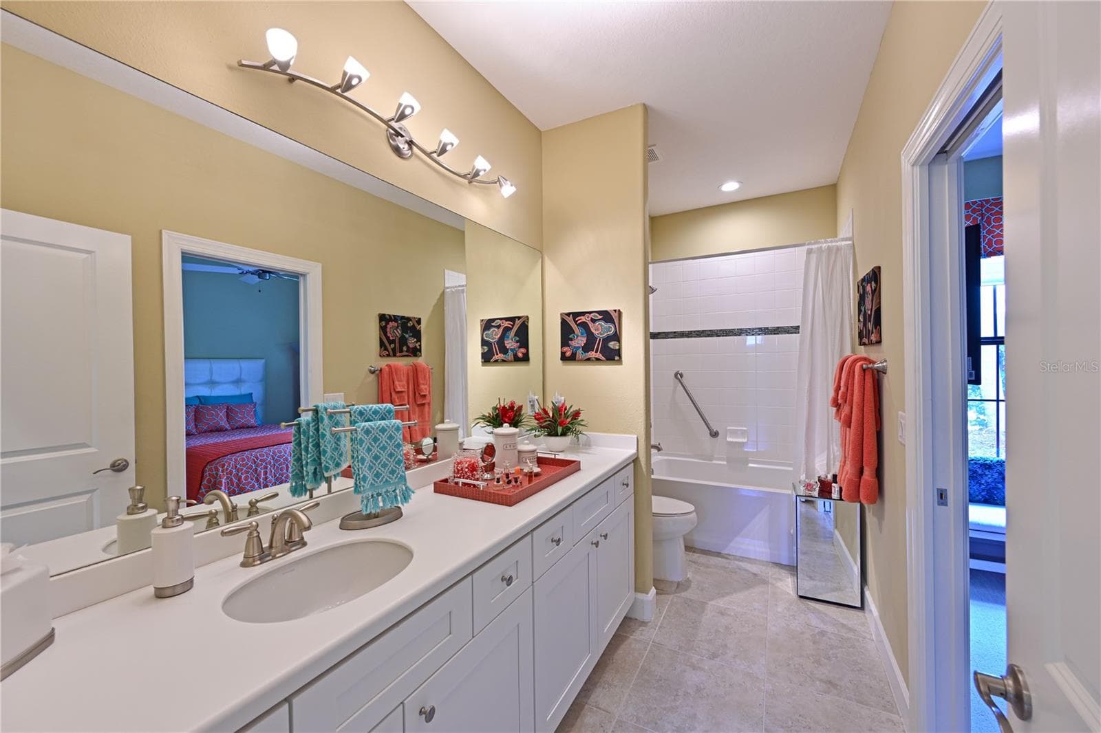 Guest bath - 5007 SERATA DR, BRADENTON