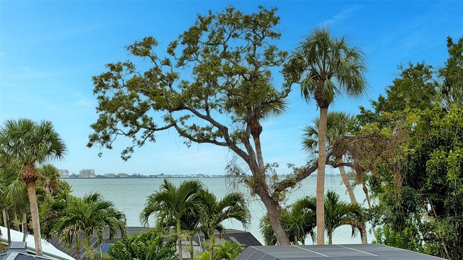 Single Family Residence at 359 N SHORE DR, SARASOTA, photo 41 of 45