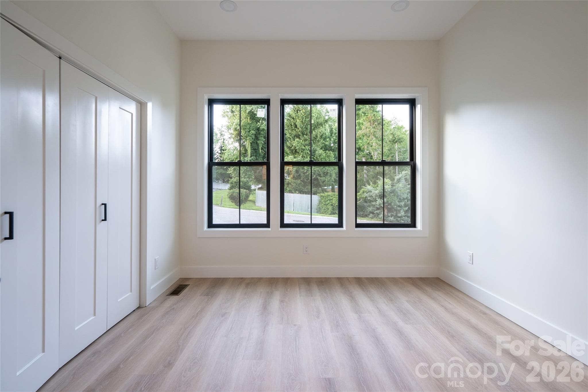 Apartment - 6 Dailey Drive, Asheville