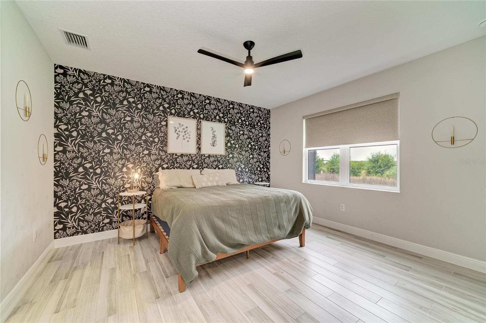 Single Family Residence at 1079 WATERLINE CT, SARASOTA, photo 4 of 74