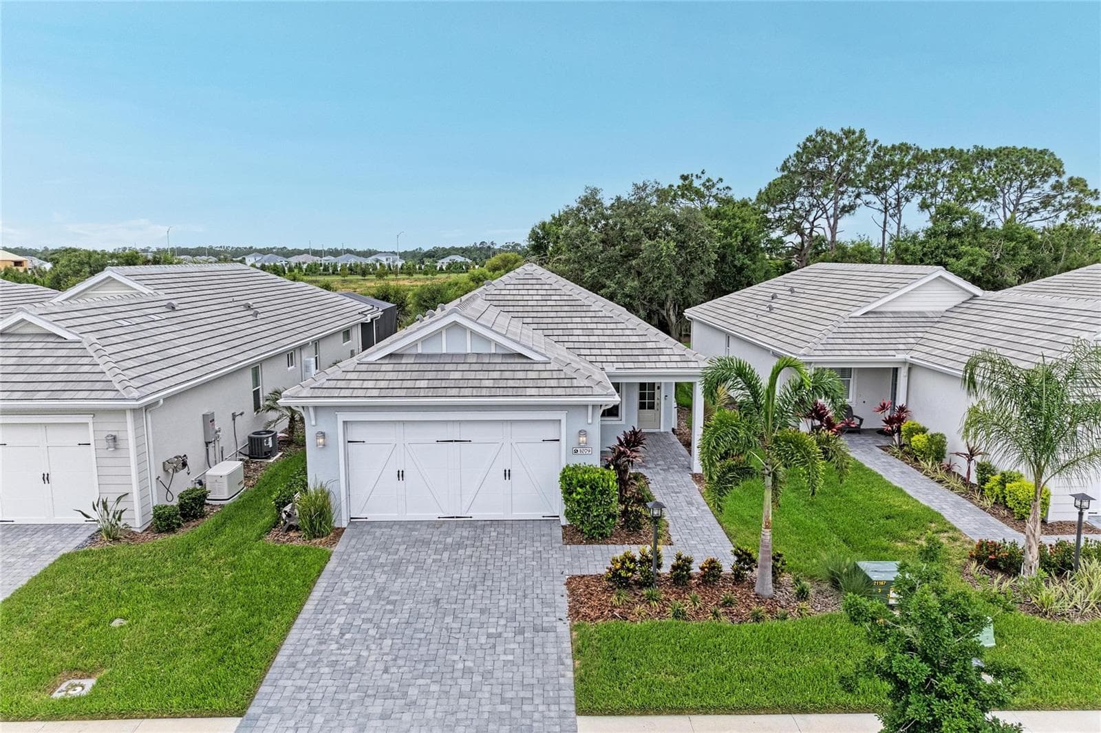 Single Family Residence at 1079 WATERLINE CT, SARASOTA, photo 6 of 74