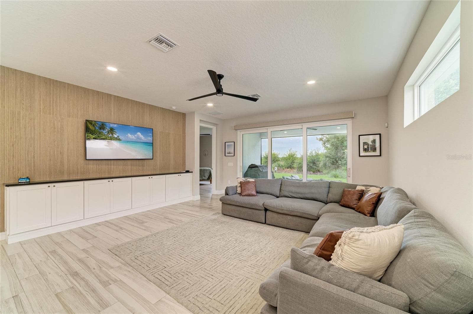 Single Family Residence at 1079 WATERLINE CT, SARASOTA, photo 22 of 74
