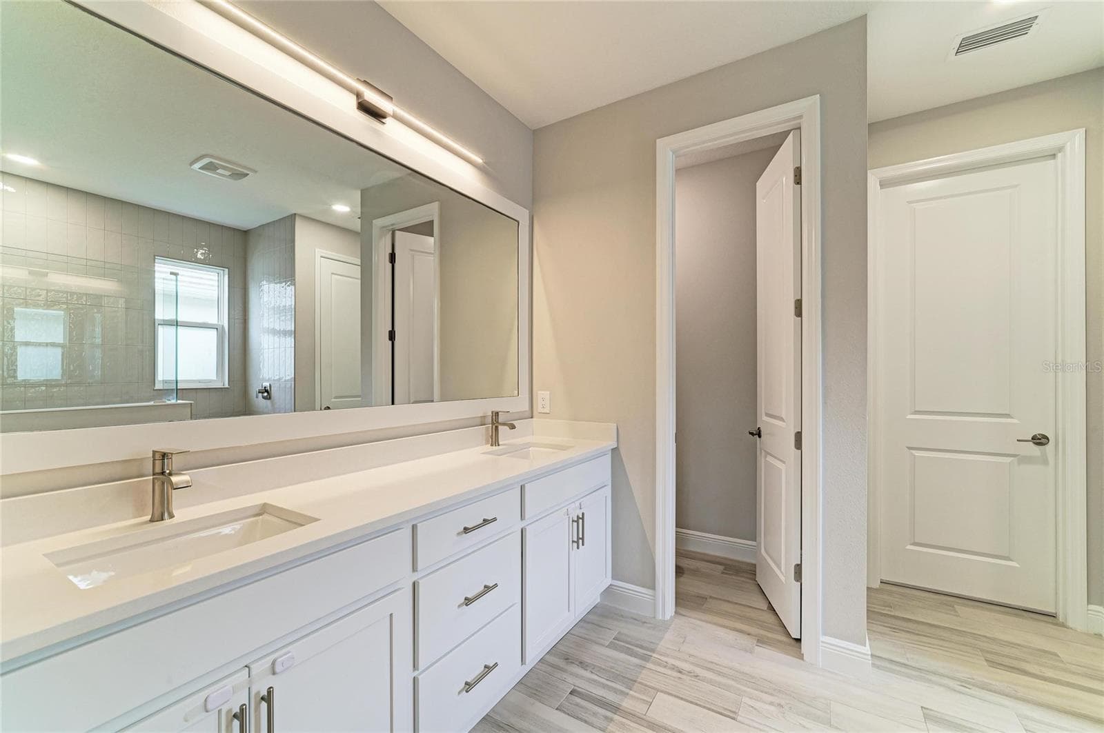 Single Family Residence at 1079 WATERLINE CT, SARASOTA, photo 29 of 74