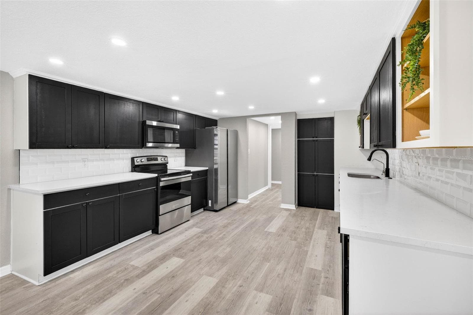 Single Family Residence at 1601 E PARIS ST, TAMPA, photo 14 of 64