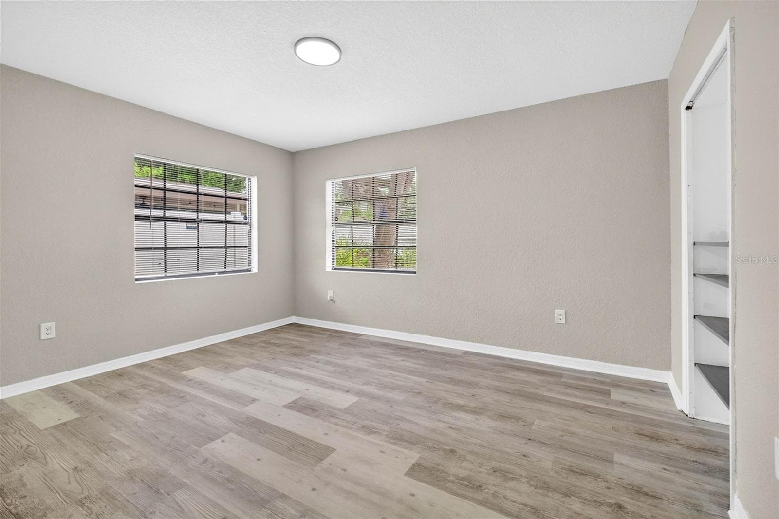 Single Family Residence at 1601 E PARIS ST, TAMPA, photo 38 of 64