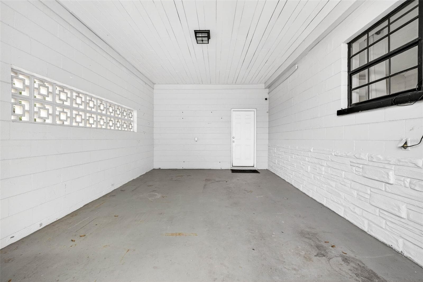 Single Family Residence at 1601 E PARIS ST, TAMPA, photo 41 of 64