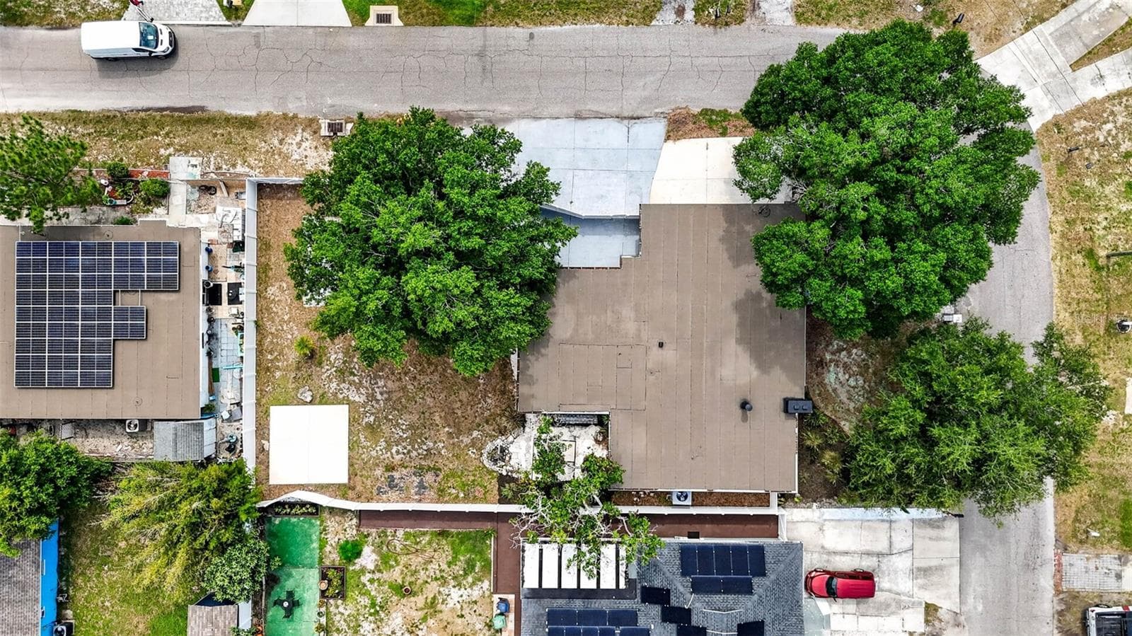 Single Family Residence at 1601 E PARIS ST, TAMPA, photo 55 of 64