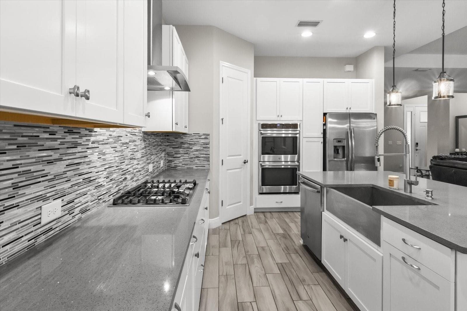 Single Family Residence at 6325 RIVO LAKES BLVD, SARASOTA, photo 16 of 43