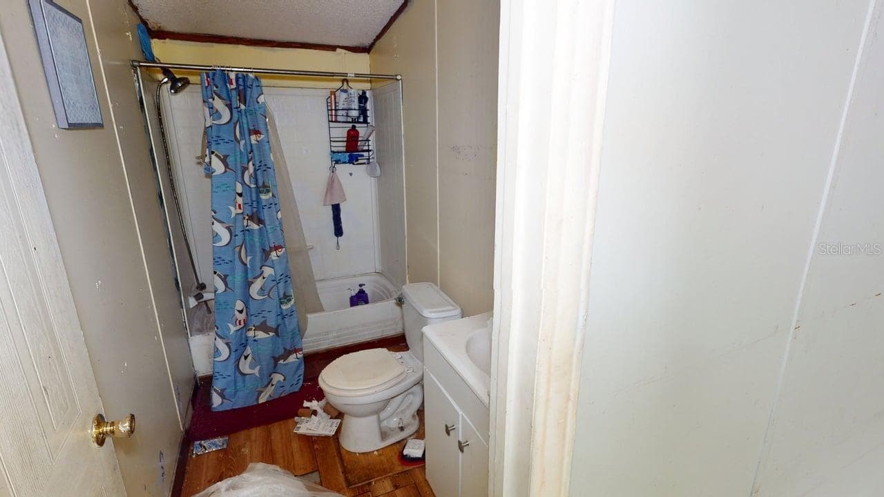 Main bath in home 2 - 30501 CLEARVIEW DR, WESLEY CHAPEL